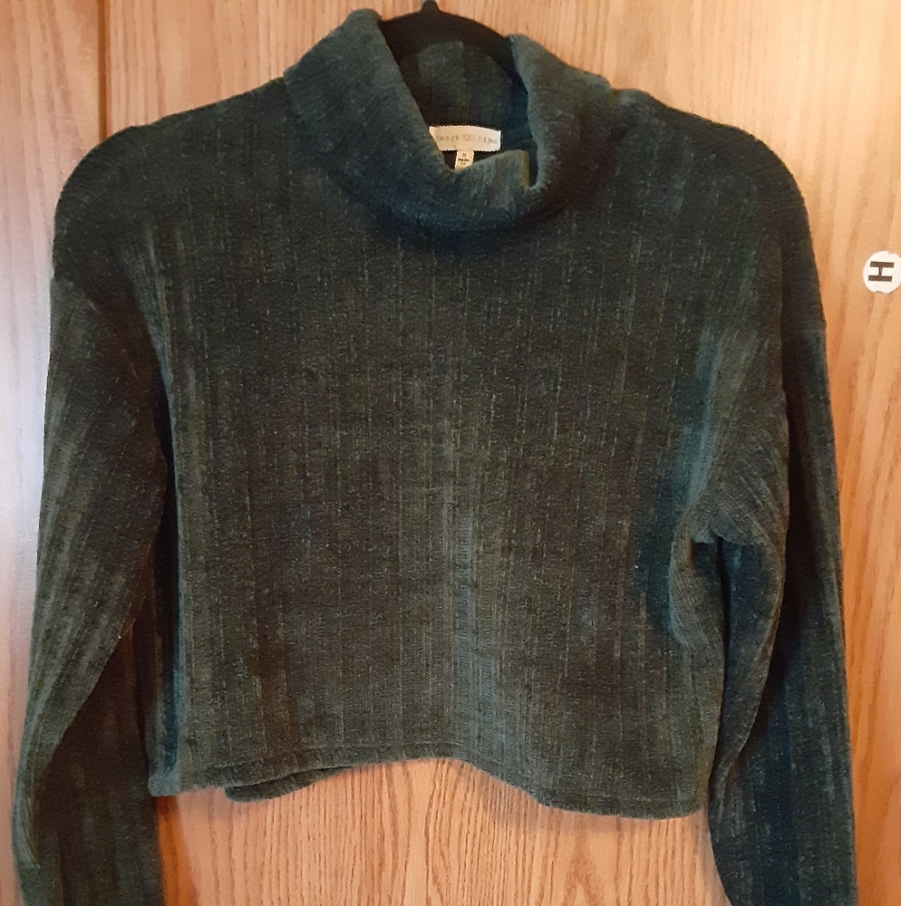 Cropped sweater